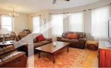 2nd image of 7 Iroquois St #0002