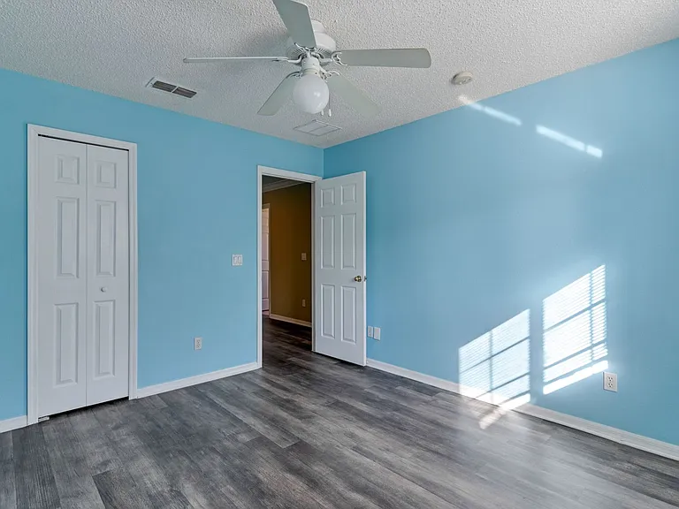 5604 Florence Harbor Dr — Photo 14