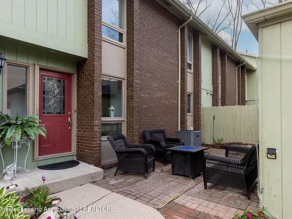 515 N Putnam St APT C, Williamston, MI 48895