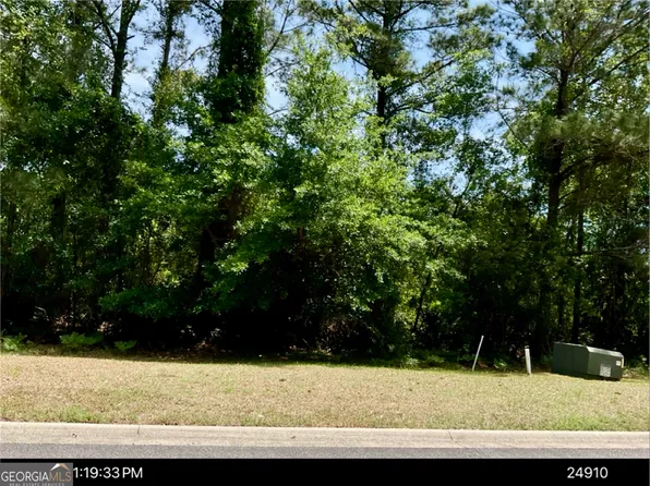 303 Stern St, Saint Marys, GA 31558