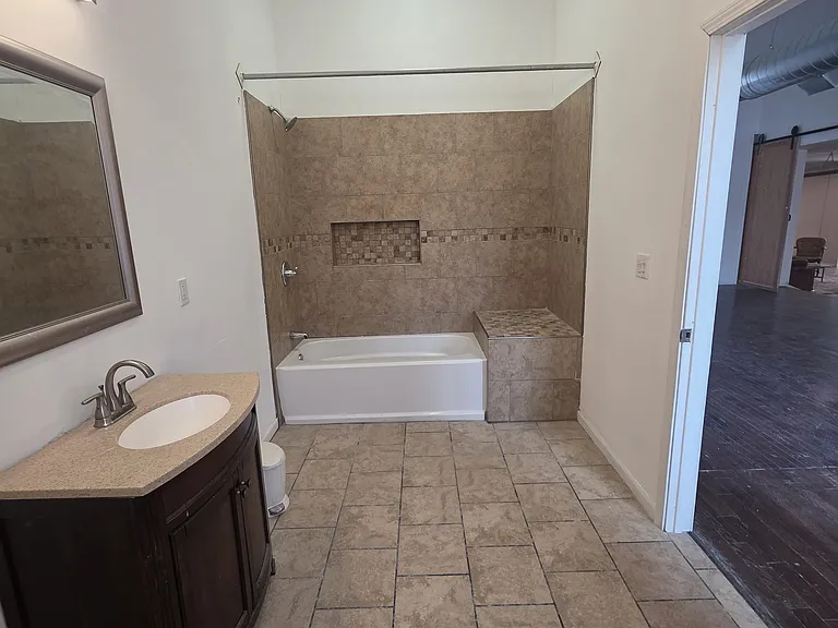 4801 S Ashland Ave #2 — Photo 10