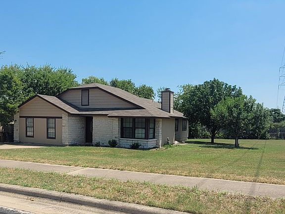 2nd image of 1905 Krizan Ave
