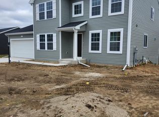 302 Shamrock Dr, North Liberty, IN 46554
