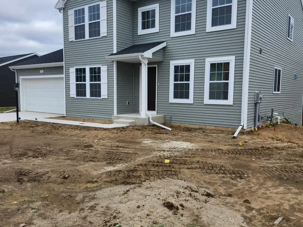 302 Shamrock Dr, North Liberty, IN 46554
