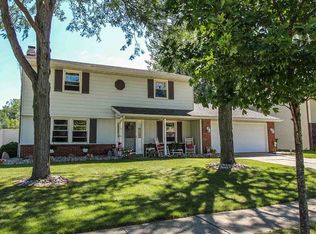 4007 Aboite Lake Dr, Fort Wayne, IN 46804