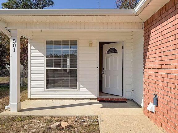 3rd image of 501 Ashwood Ln