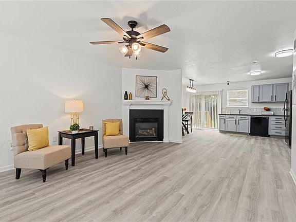 5th image of 8302 Prospect Ave