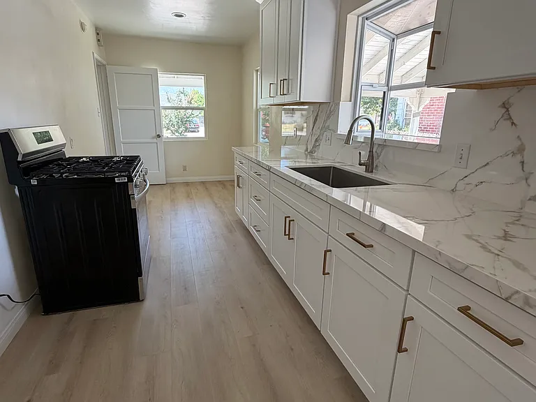 W Lemon Ave — Photo 4