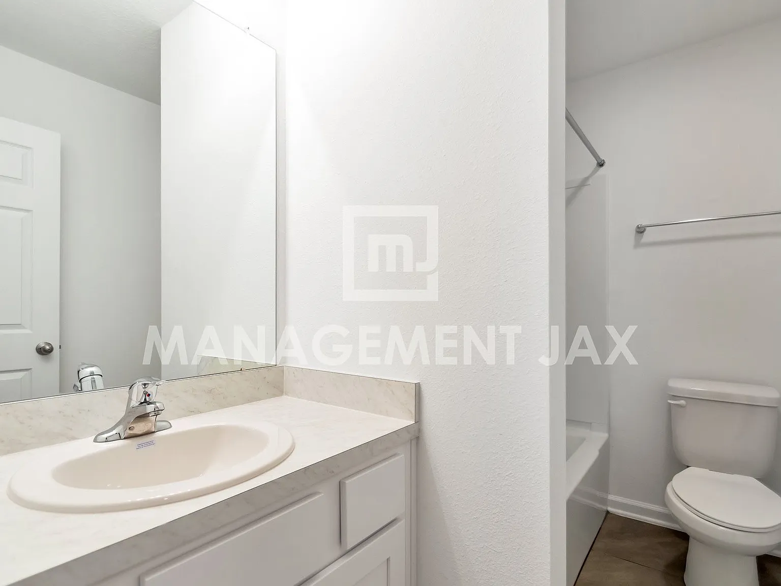 4002 Bay Hawk Court (Gerlipa Llc) - Westlake - 1 — Photo 4