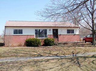 26571 Willow Cv, Woodhaven, MI 48183