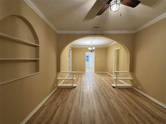 5th image of 4009 Sonia Ct