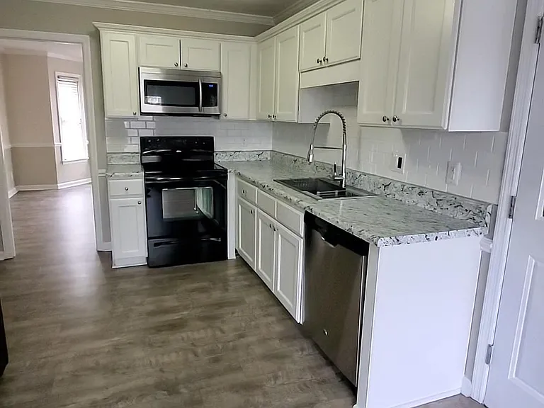 7494 Fairpoint Rd — Photo 8