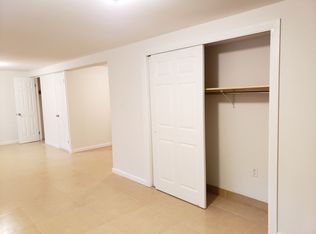 24-12 35th St, Astoria, NY 11103