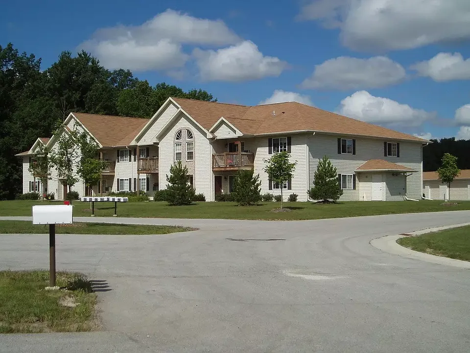 Falls Parc Apartments