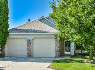 6717 Huntsmen Ct, Indianapolis, IN 46250
