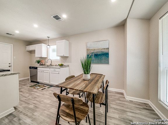 5th image of 3401 Harvest Dr