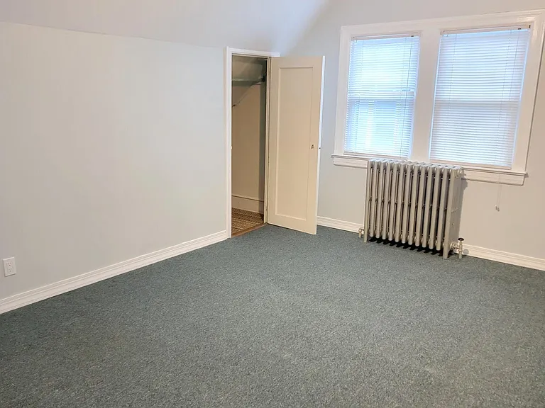 262 Crocus Ave #2 — Photo 12