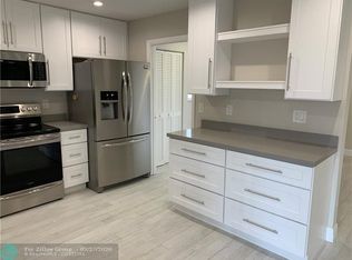 7660 Plantation Rd, Plantation, FL 33324