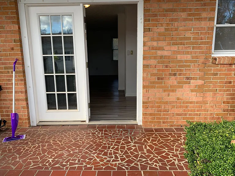 515 Rosewood Ave — Photo 9