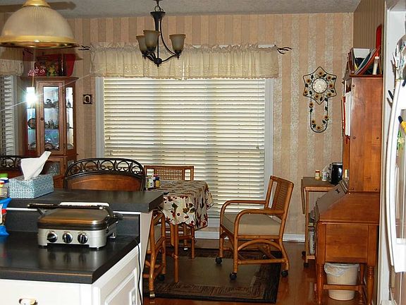3rd image of 738 County Road 526