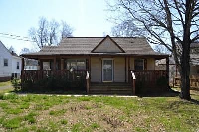2nd image of 2834 Conner Dr