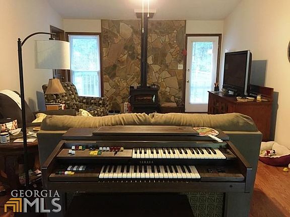 5th image of 4885 Mockingbird Ln