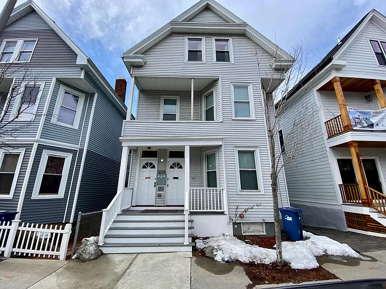 3235 Washington St #2 — Photo 24