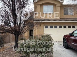 5520 Carefree Ave NW, Albuquerque, NM 87120