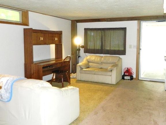2nd image of 2008 Norton Ave