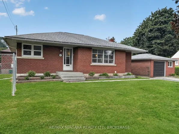 6427 Carlton Ave, Niagara Falls, ON L2G 5K1