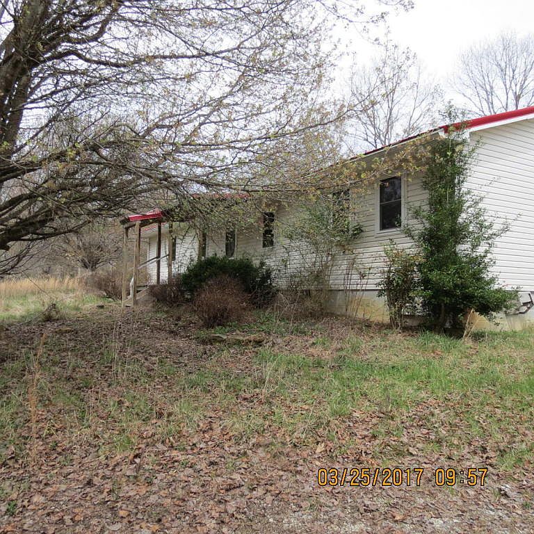 1236 Deer Lodge Pike, Deer Lodge, TN 37726 Zillow