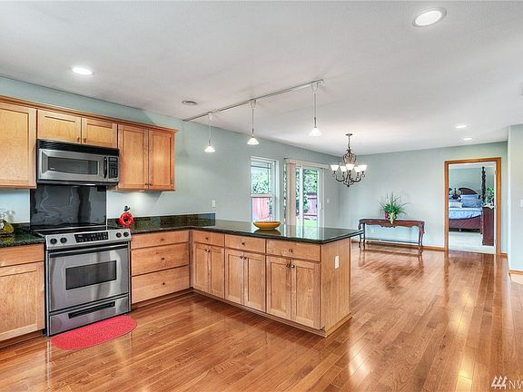 5th image of 5644 46th Ln SE