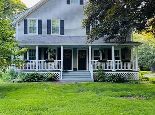 34 Woodstock Rd, Pomfret Center, CT 06259