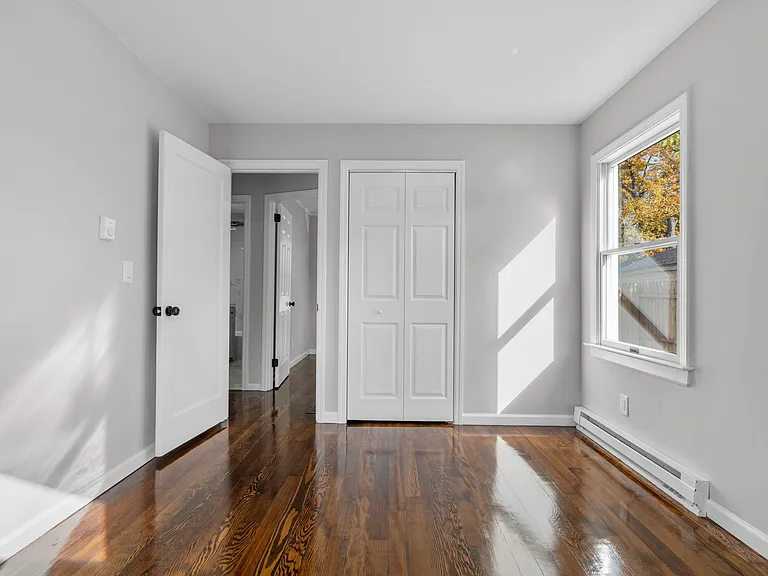 210 Handel Rd — Photo 12
