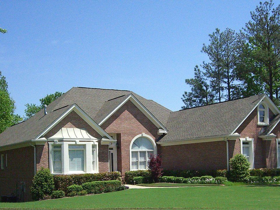 Ranch/Full Basement, 3 Car Garage