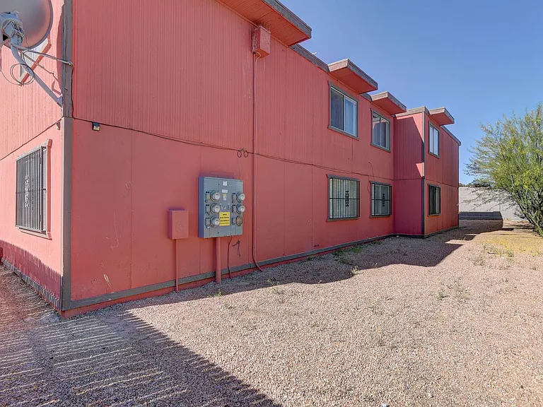 3639 Kolendo Ct — Photo 2