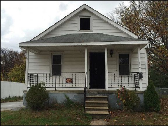 4th image of 124 Highland Ave