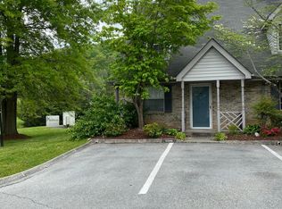 5209 Trace Manor Ln, Knoxville, TN 37912