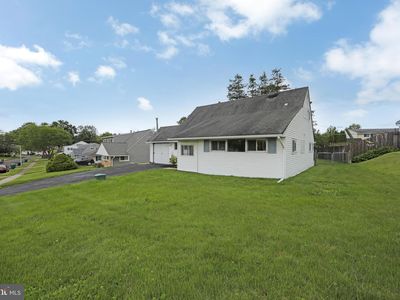 21 Hillside Rd, Levittown, PA, 19056