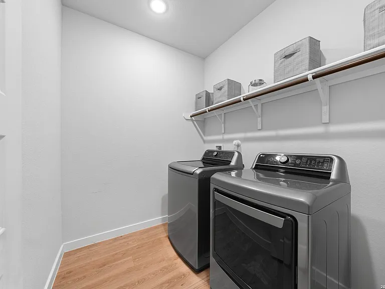 14538 Camino Way — Photo 32