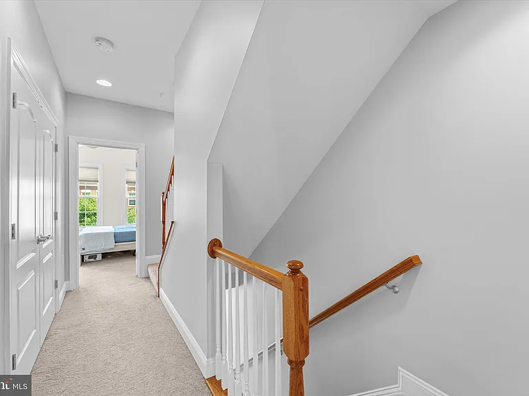 4341 4th St N — Photo 31