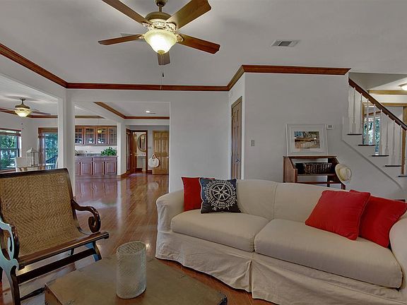 4th image of 6559 Avenida De Galvez