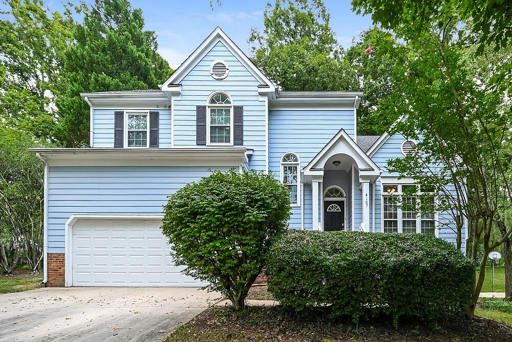 4 bed, 2.5 bath, 2449 sqft, $2,345 — Photo 1