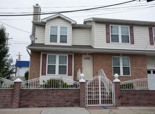 1 Lehrer Ave, Elmont, NY 11003