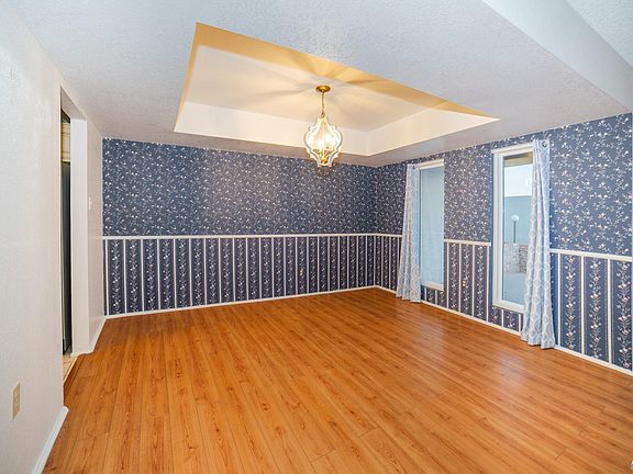 5th image of 1415 E Cypress Point Dr