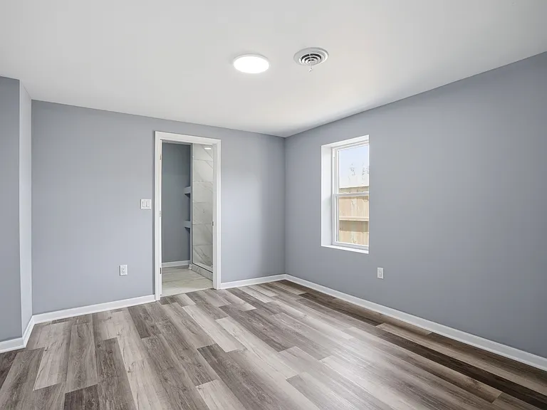 2726 Marshalltown Dr — Photo 12