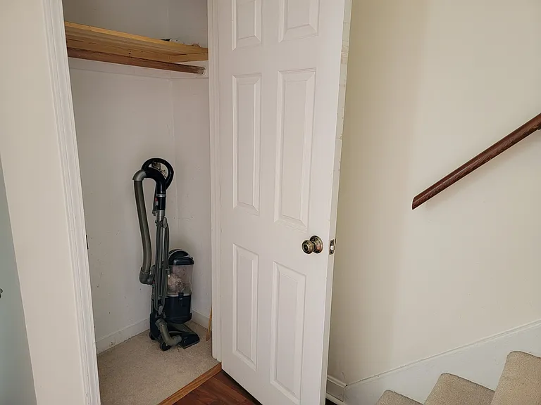 135 W Main St #5 — Photo 8