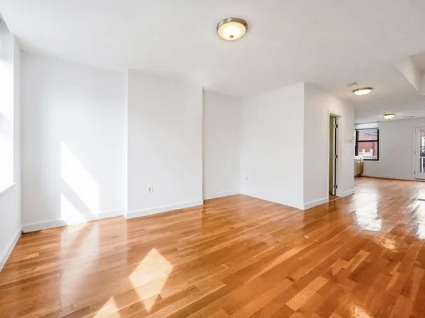192 Athens St #3, South Boston, MA 02127