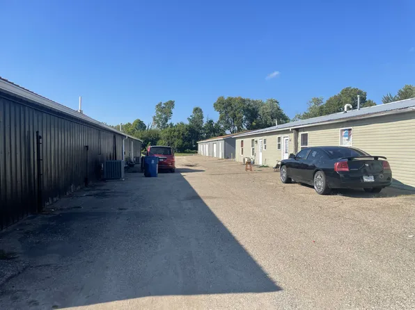 942 W National Ave W, West Terre Haute, IN 47885