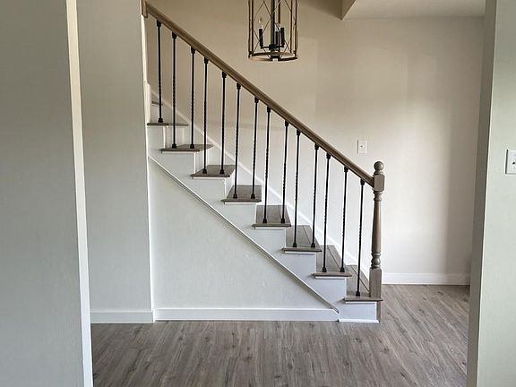 2nd image of 829 Cathedral Dr
